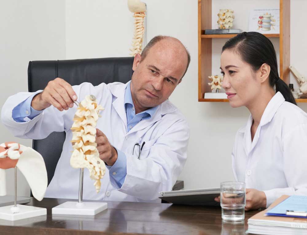 Medial Branch Blocks at Pain & Headache Center
